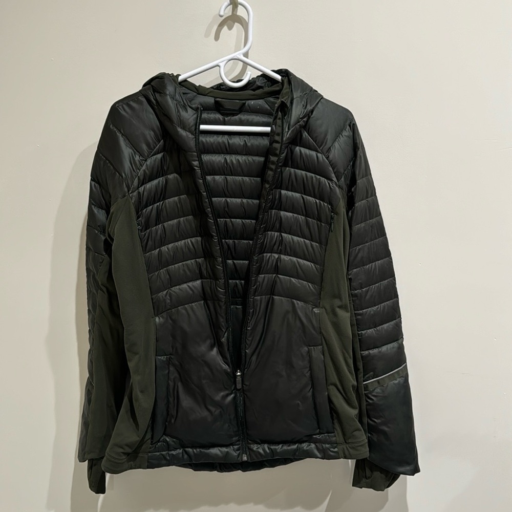 Lululemon green jacket. Size 8.